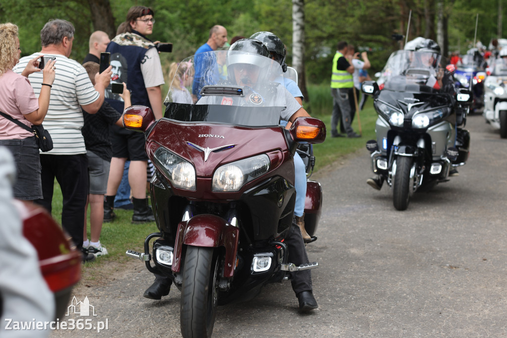 Fotorelacja: Obchody Święta Konstytucji i MOTO piknik w Łazach.