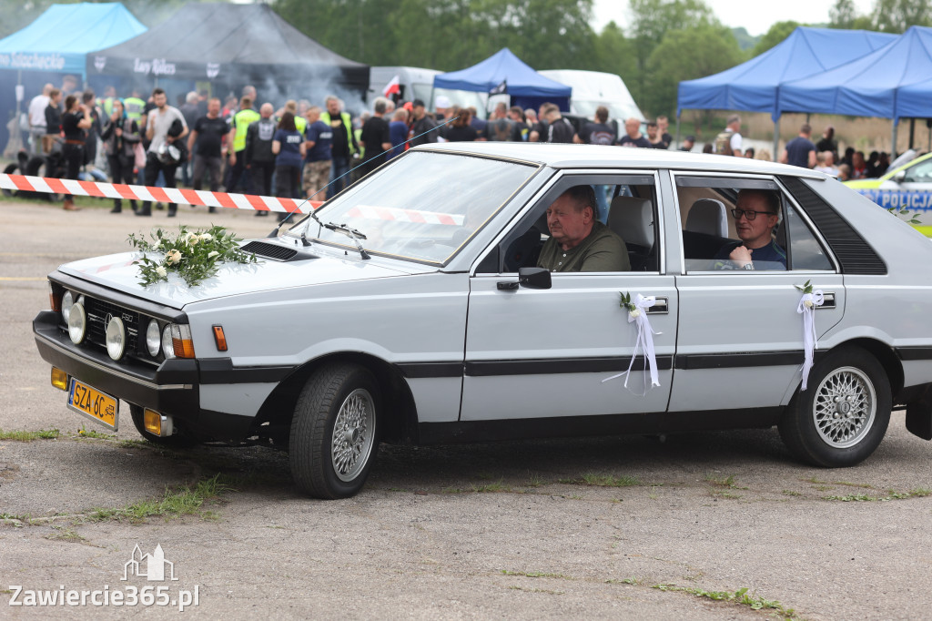 Fotorelacja: Obchody Święta Konstytucji i MOTO piknik w Łazach.