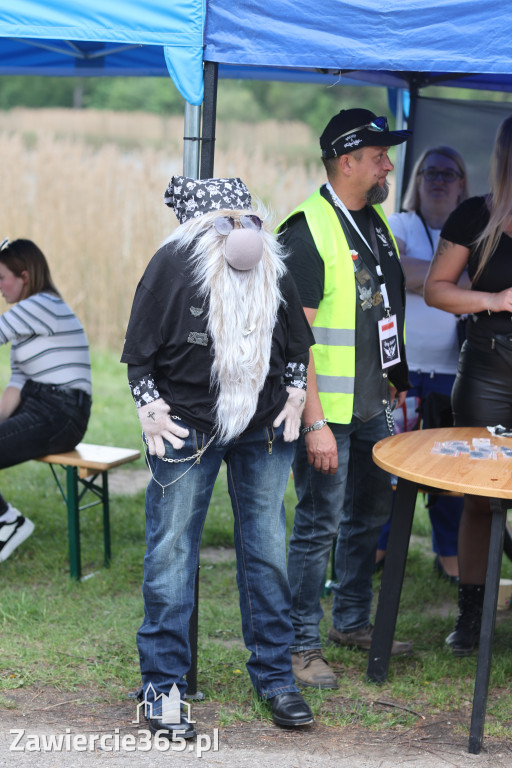 Fotorelacja: Obchody Święta Konstytucji i MOTO piknik w Łazach.