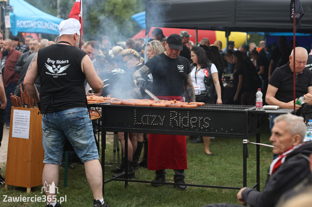 Fotorelacja: Obchody Święta Konstytucji i MOTO piknik w Łazach.