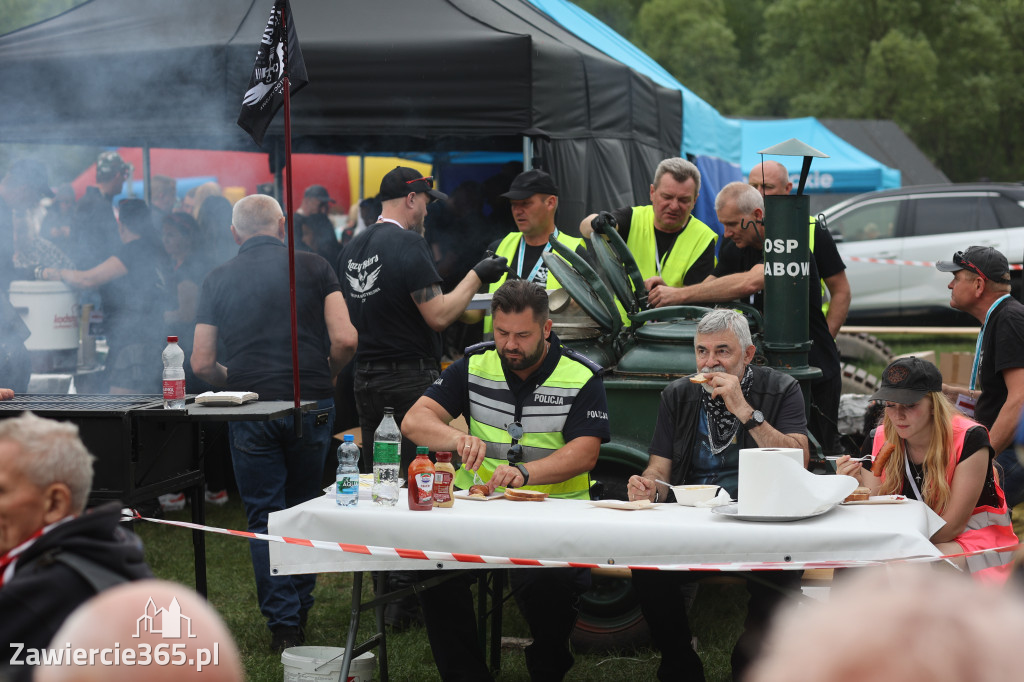 Fotorelacja: Obchody Święta Konstytucji i MOTO piknik w Łazach.