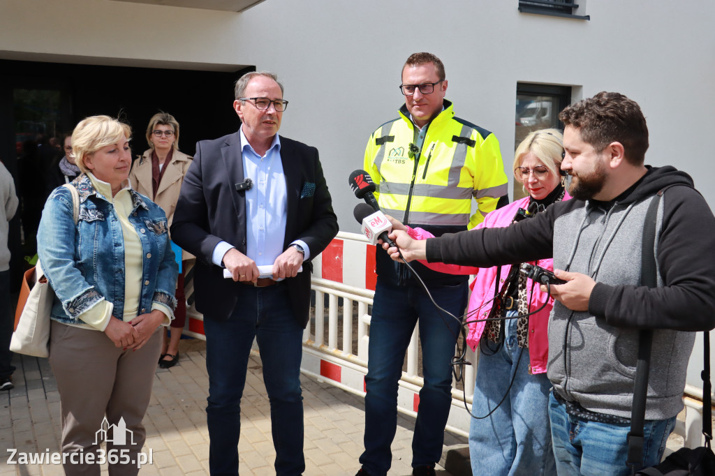 Fotorelacja: Dzień Otwarty w nowoczesnych blokach TBS w Łazach