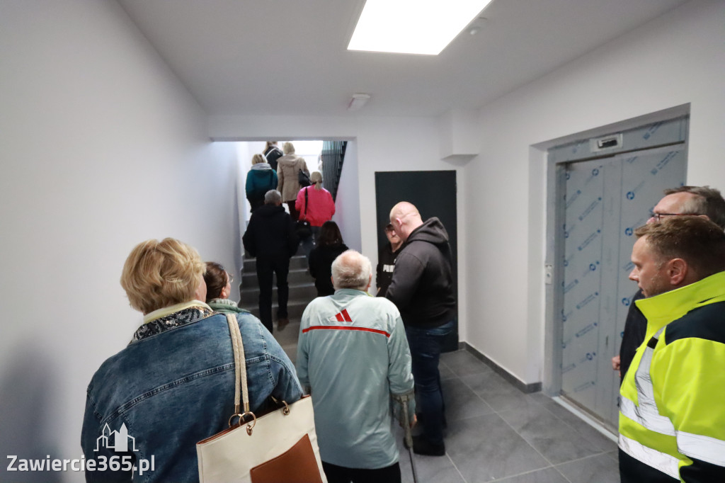 Fotorelacja: Dzień Otwarty w nowoczesnych blokach TBS w Łazach
