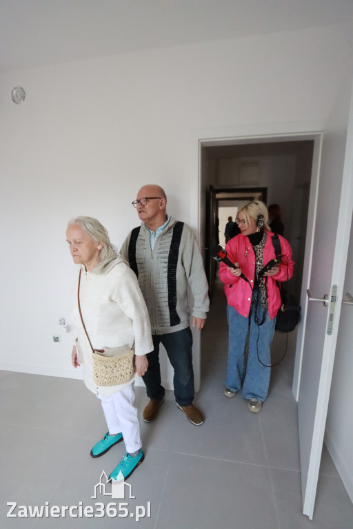 Fotorelacja: Dzień Otwarty w nowoczesnych blokach TBS w Łazach