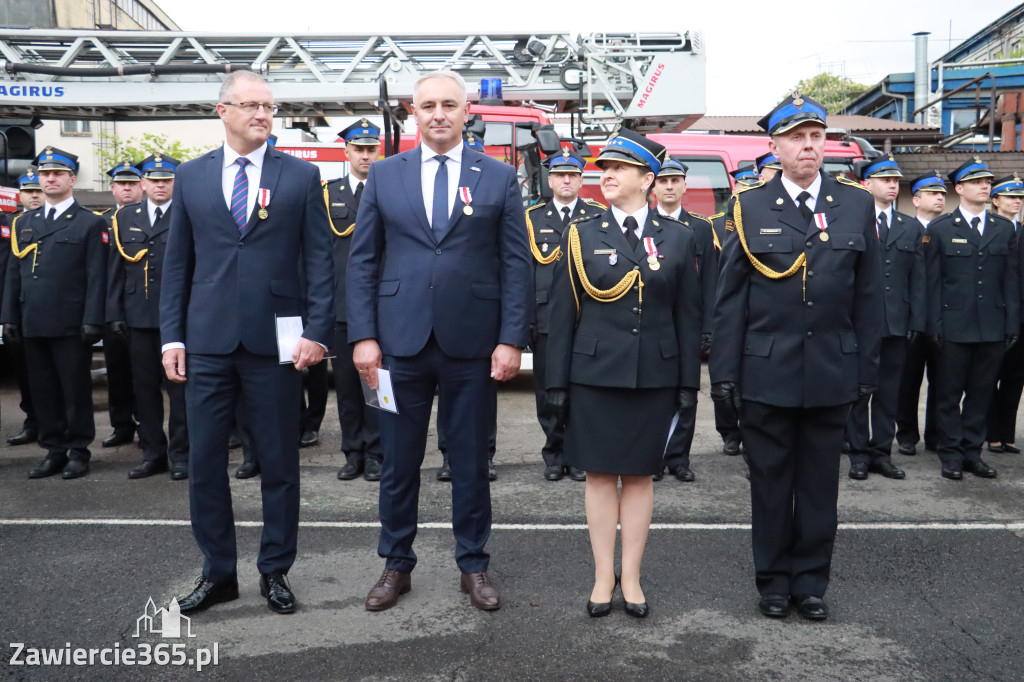 Fotorelacja: Powiatowe Obchody Dnia Strażaka 2025 w Zawierciu
