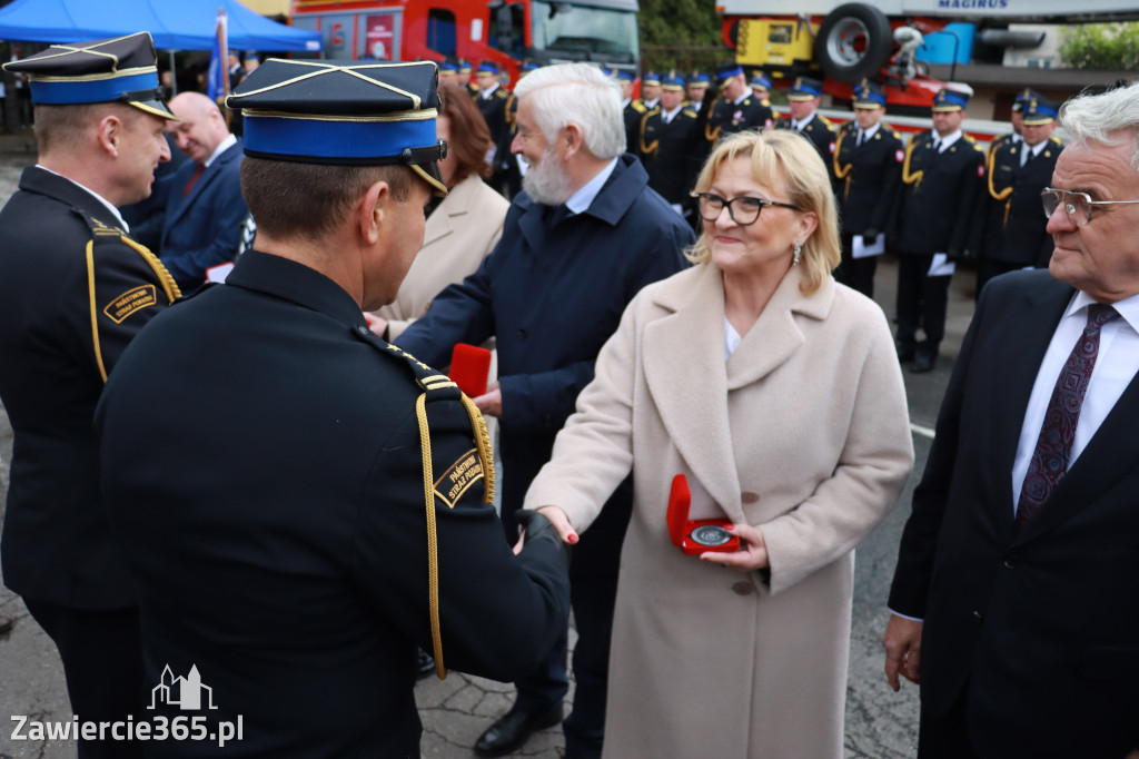 Fotorelacja: Powiatowe Obchody Dnia Strażaka 2025 w Zawierciu