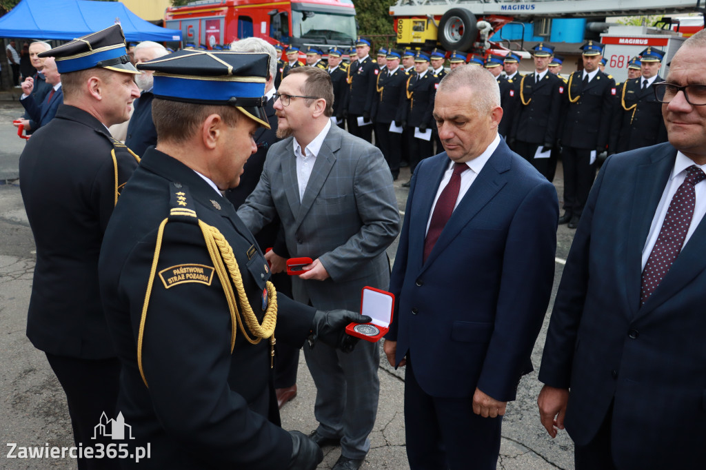 Fotorelacja: Powiatowe Obchody Dnia Strażaka 2025 w Zawierciu