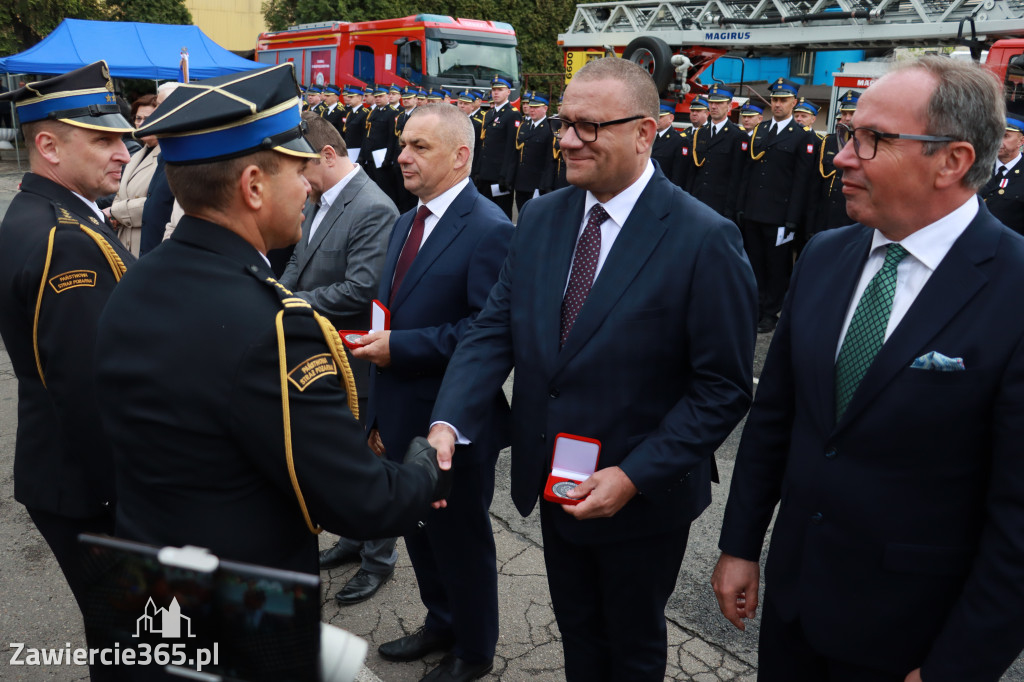 Fotorelacja: Powiatowe Obchody Dnia Strażaka 2025 w Zawierciu