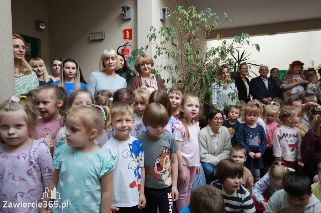 Fotorelacja: Magiczny Ogród Zmysłów w Przedszkolu nr 3 w Zawierciu