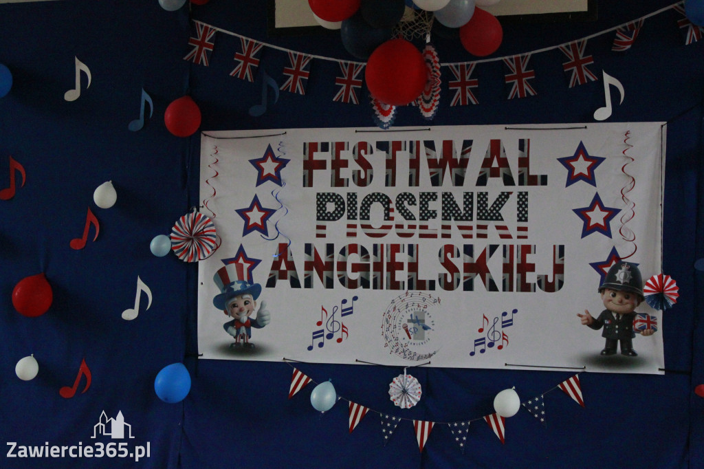 Fotorelacja: Festiwal Piosenki Angielskiej w Szkole Podstawowej nr 4 w Zawierciu