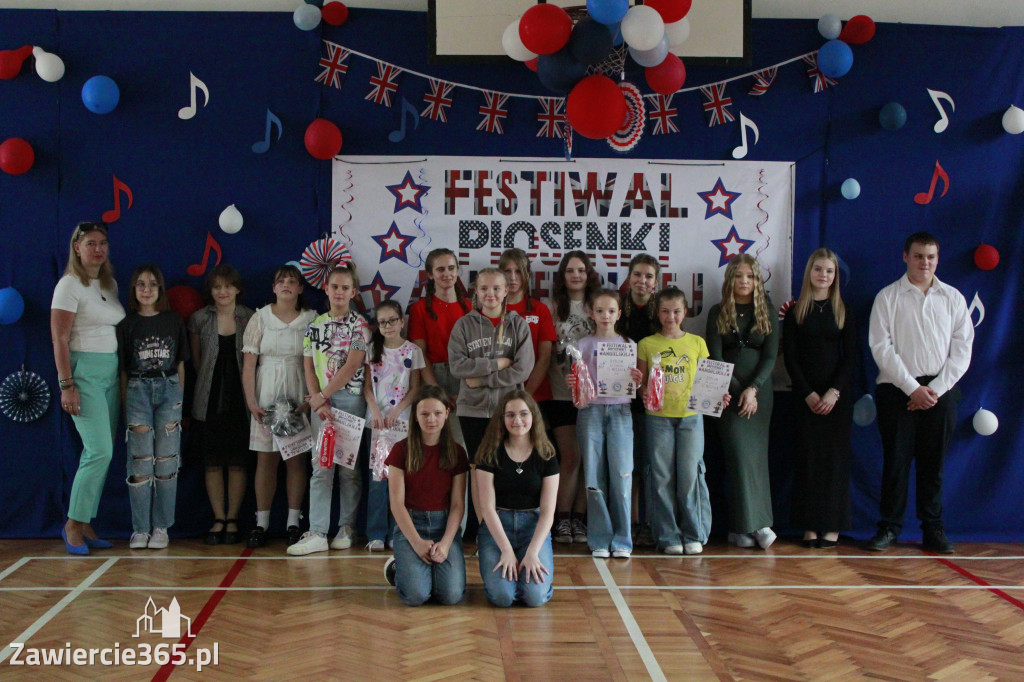 Fotorelacja: Festiwal Piosenki Angielskiej w Szkole Podstawowej nr 4 w Zawierciu