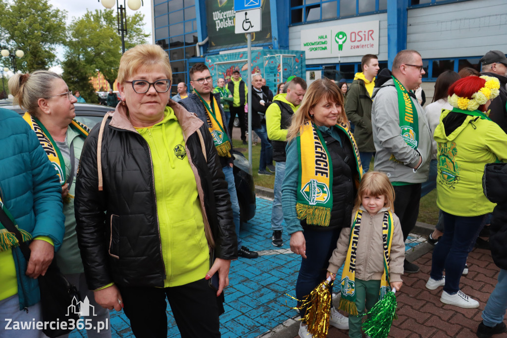 Fotorelacja: Piękne powitanie  Aluron CMC Warta Zawiercie