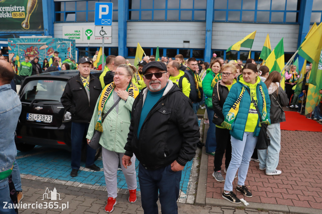 Fotorelacja: Piękne powitanie  Aluron CMC Warta Zawiercie