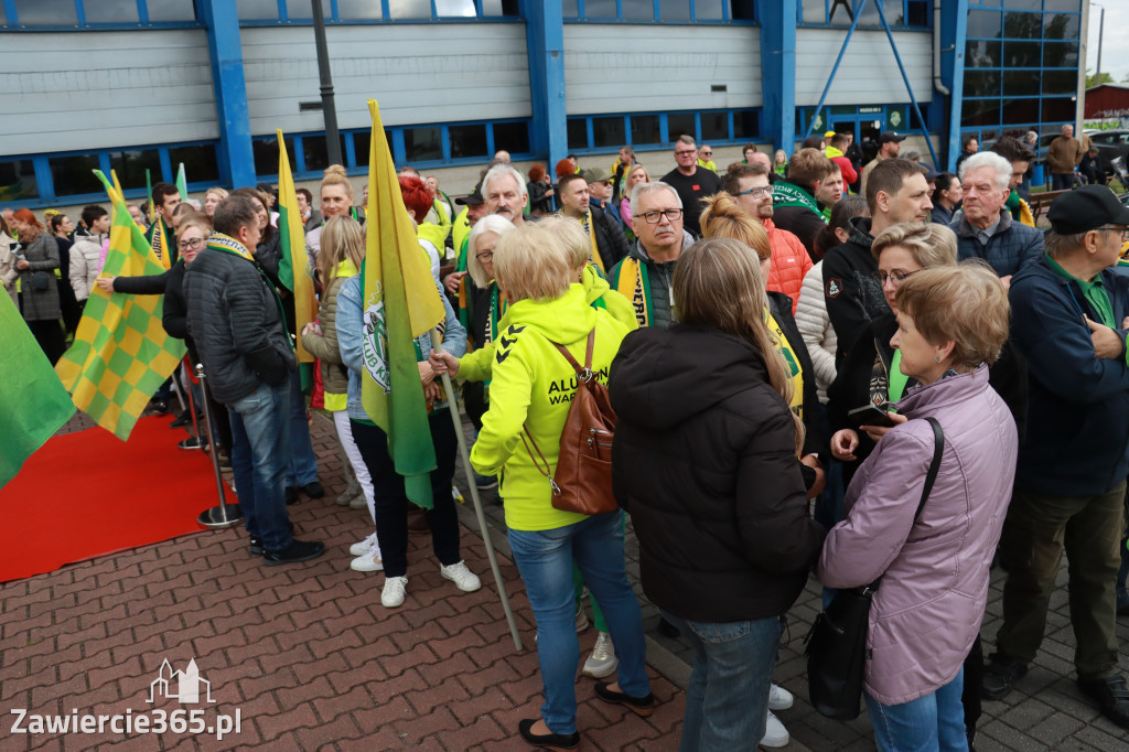 Fotorelacja: Piękne powitanie  Aluron CMC Warta Zawiercie