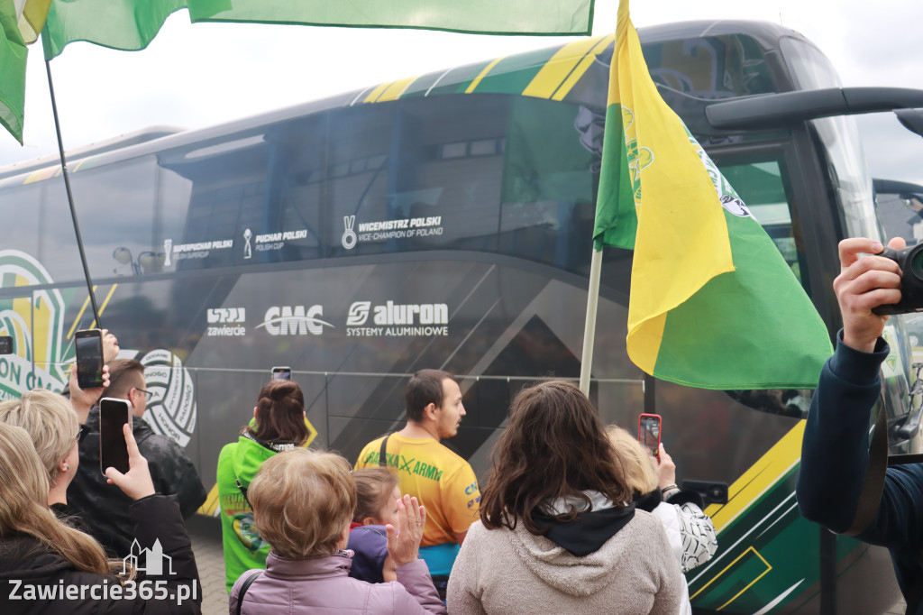 Fotorelacja: Piękne powitanie  Aluron CMC Warta Zawiercie