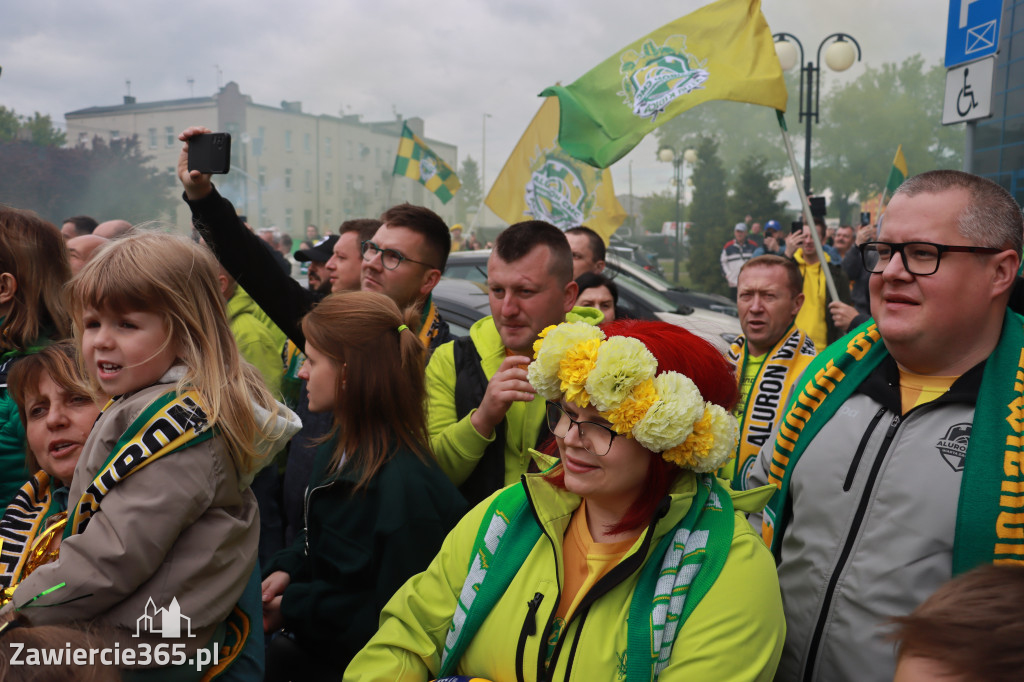 Fotorelacja: Piękne powitanie  Aluron CMC Warta Zawiercie