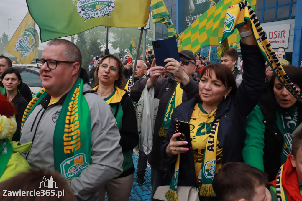 Fotorelacja: Piękne powitanie  Aluron CMC Warta Zawiercie