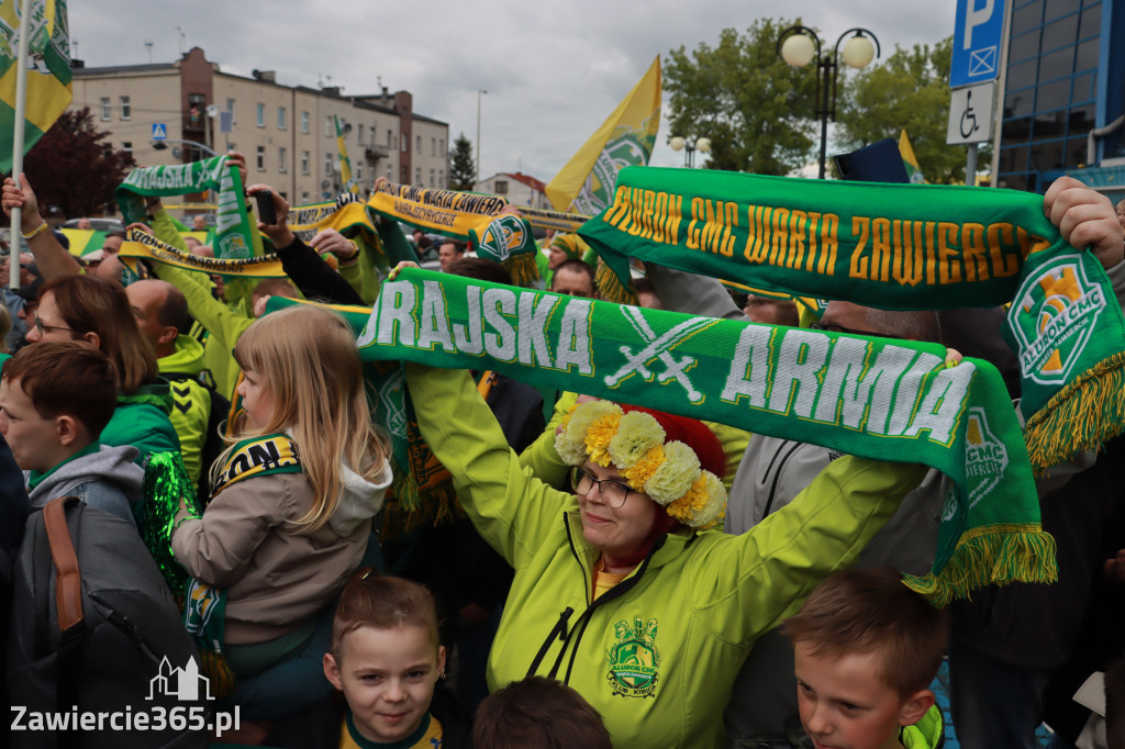 Fotorelacja: Piękne powitanie  Aluron CMC Warta Zawiercie