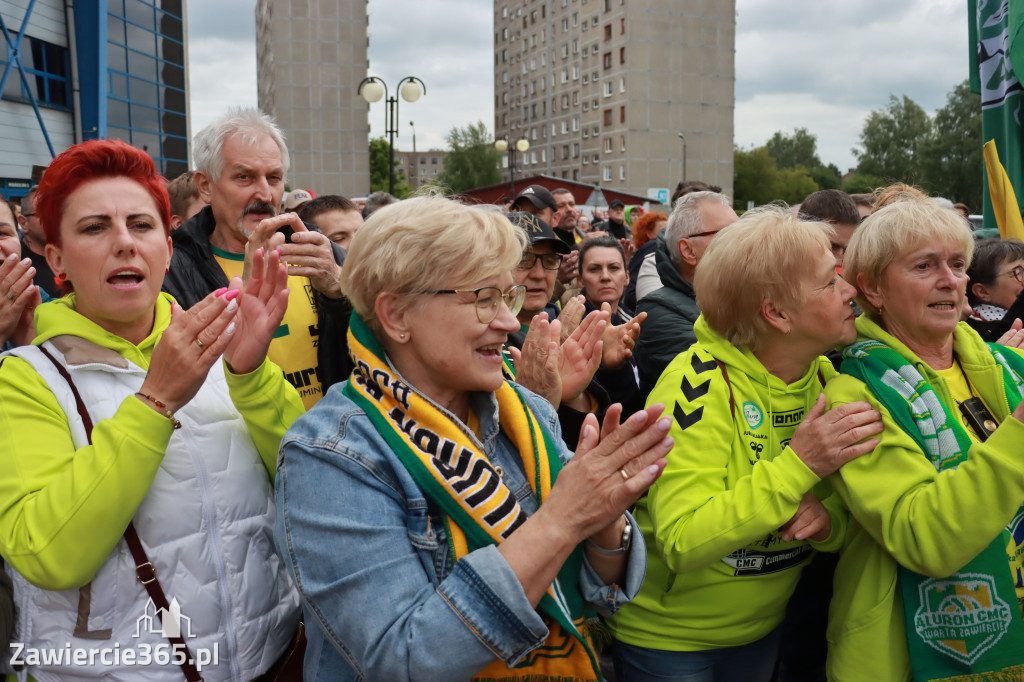 Fotorelacja: Piękne powitanie  Aluron CMC Warta Zawiercie