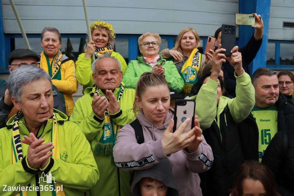Fotorelacja: Piękne powitanie  Aluron CMC Warta Zawiercie