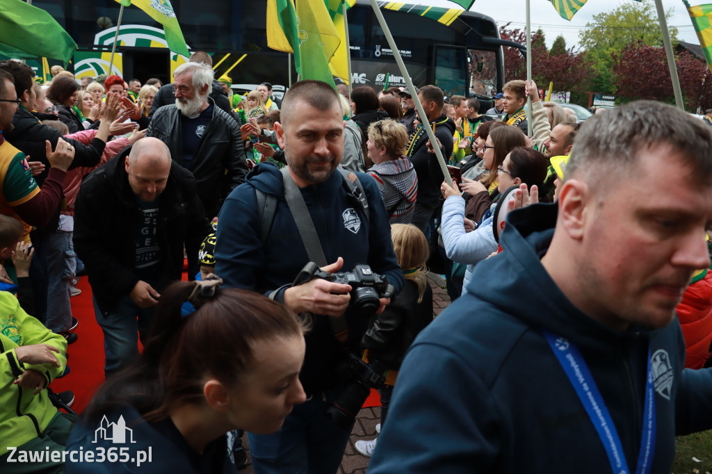 Fotorelacja: Piękne powitanie  Aluron CMC Warta Zawiercie