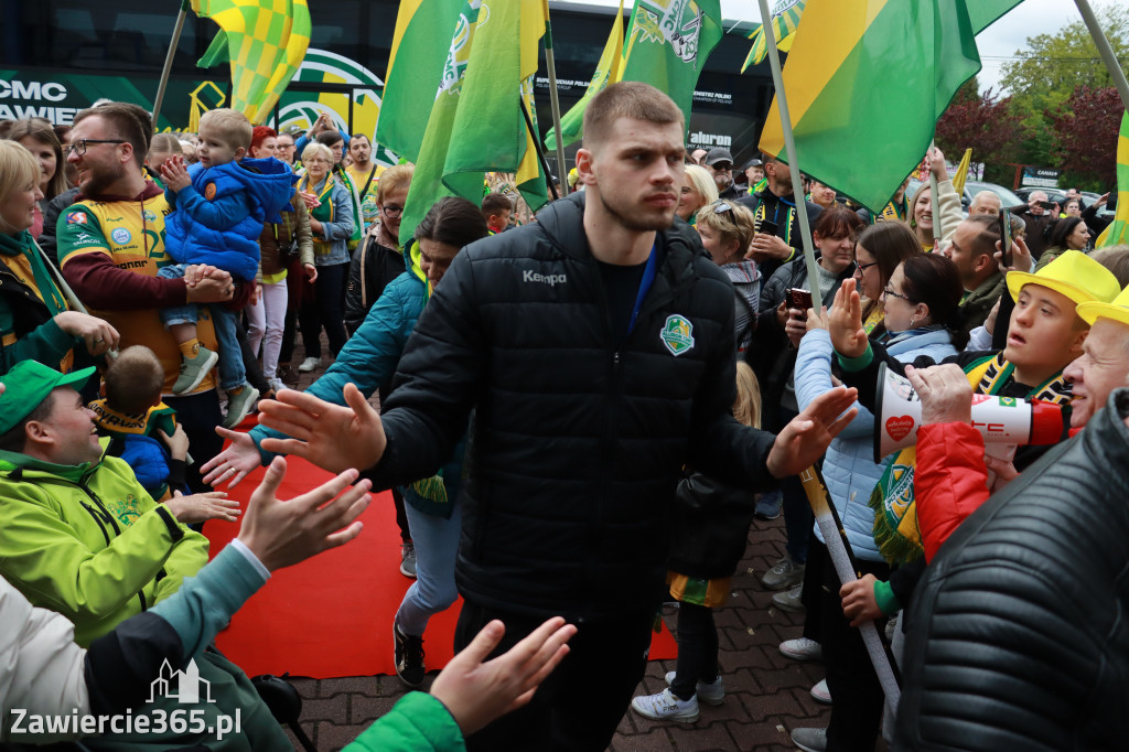 Fotorelacja: Piękne powitanie  Aluron CMC Warta Zawiercie