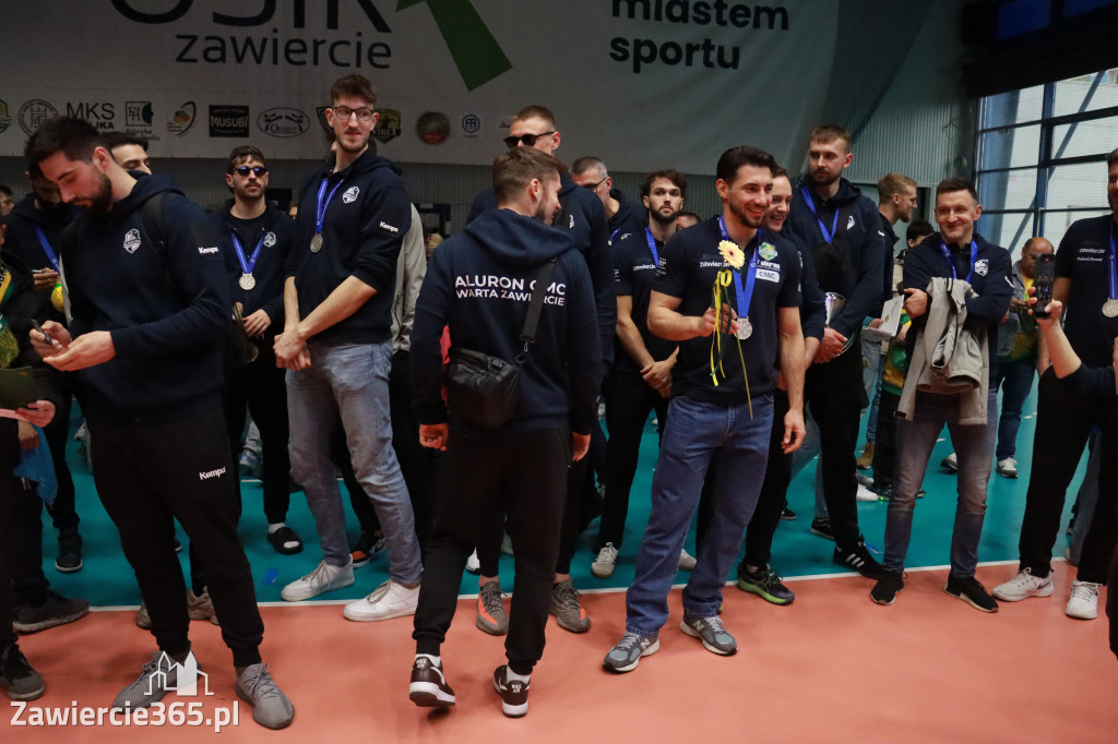 Fotorelacja: Piękne powitanie  Aluron CMC Warta Zawiercie
