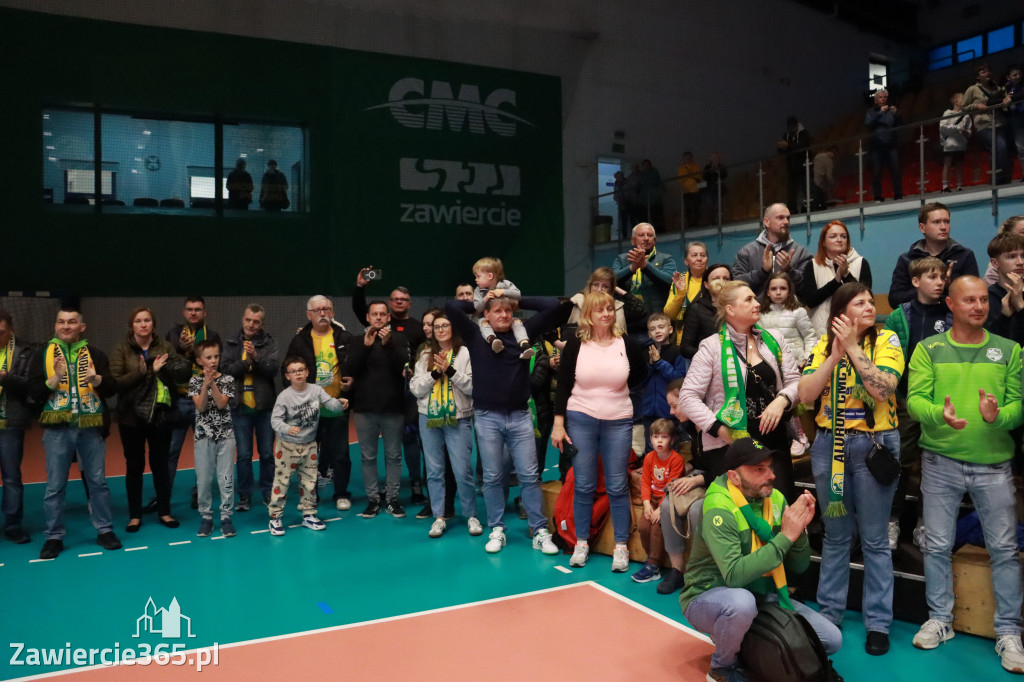 Fotorelacja: Piękne powitanie  Aluron CMC Warta Zawiercie
