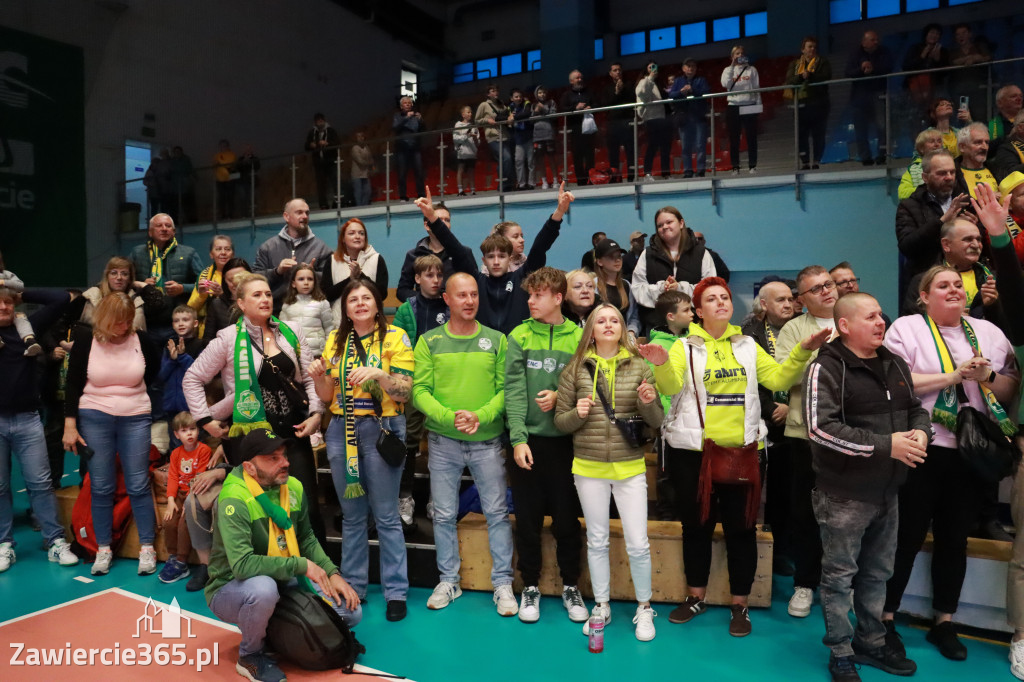 Fotorelacja: Piękne powitanie  Aluron CMC Warta Zawiercie