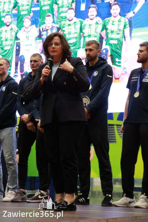 Fotorelacja: Piękne powitanie  Aluron CMC Warta Zawiercie