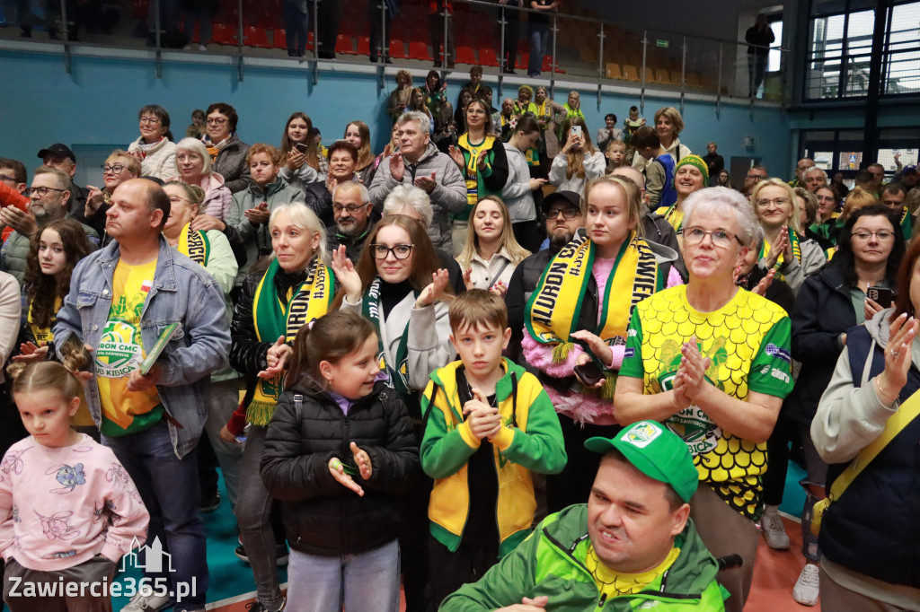 Fotorelacja: Piękne powitanie  Aluron CMC Warta Zawiercie