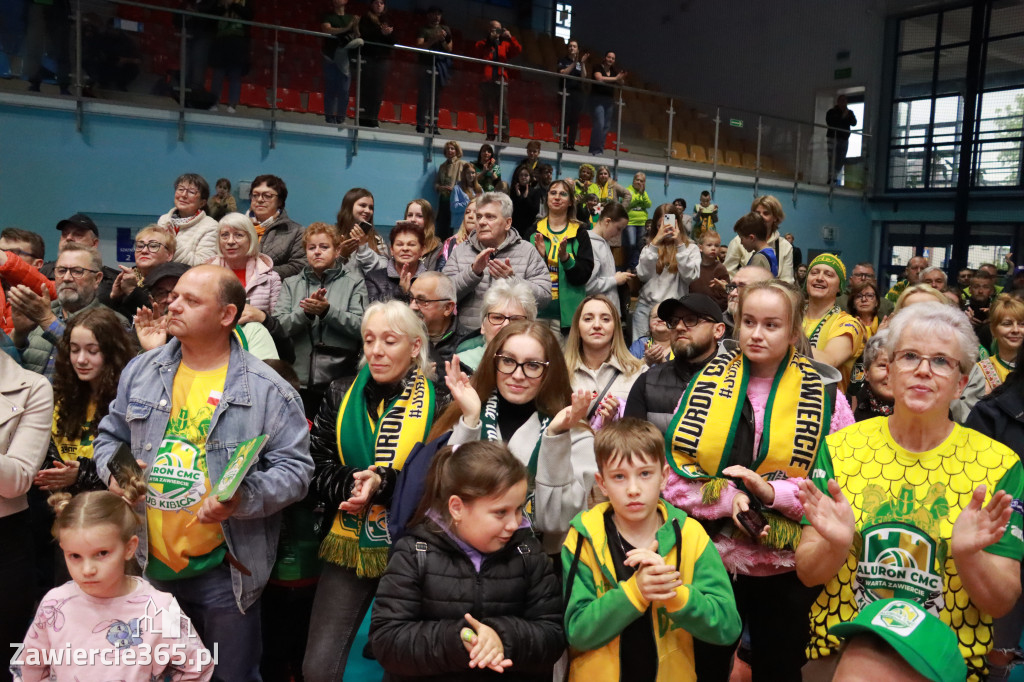 Fotorelacja: Piękne powitanie  Aluron CMC Warta Zawiercie