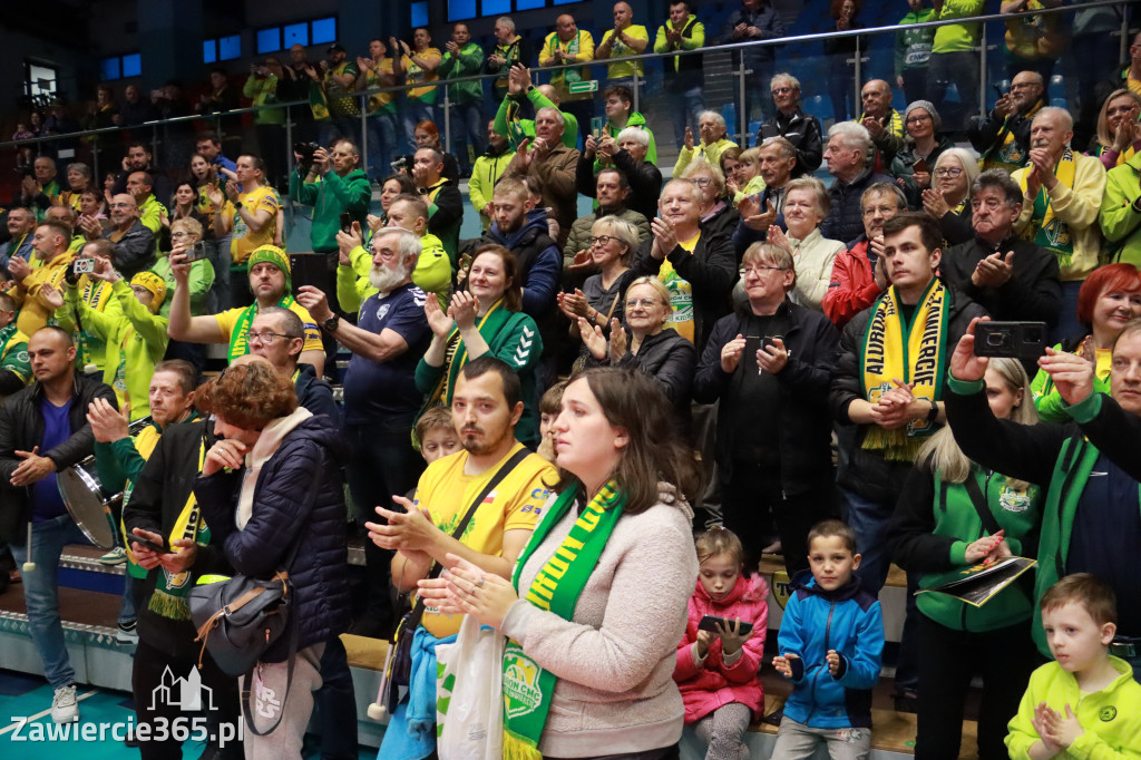 Fotorelacja: Piękne powitanie  Aluron CMC Warta Zawiercie