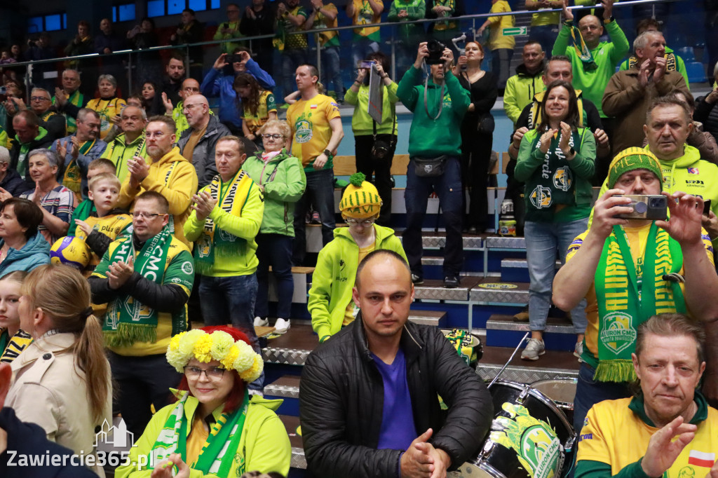Fotorelacja: Piękne powitanie  Aluron CMC Warta Zawiercie