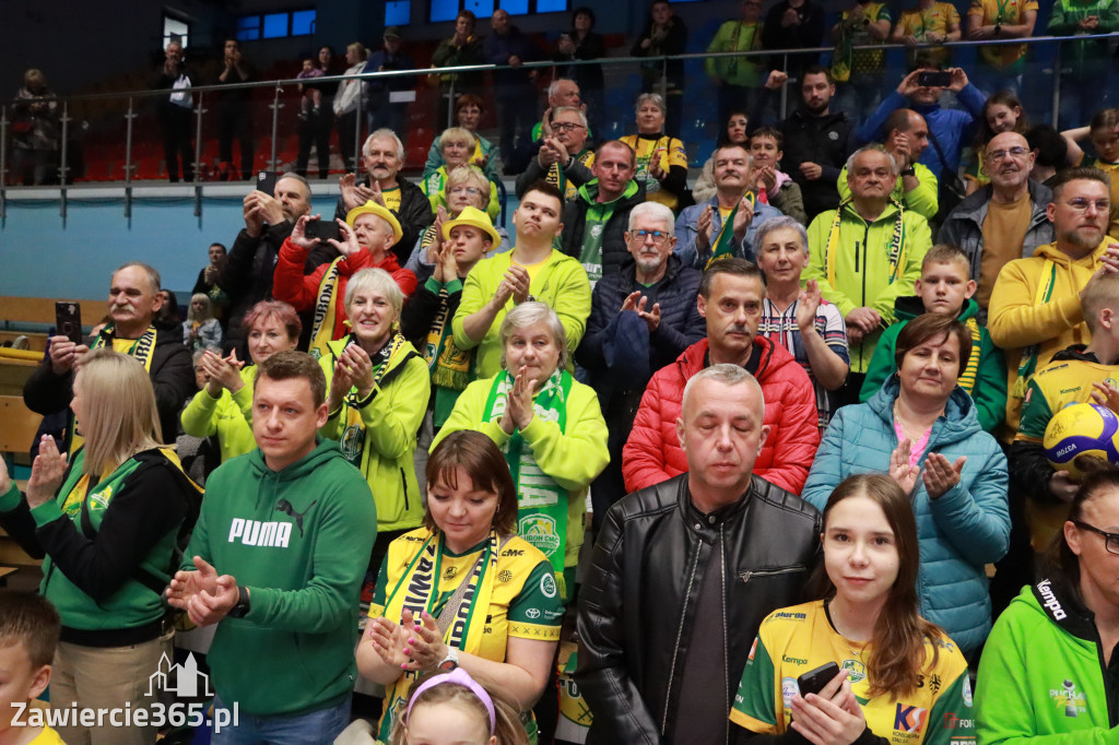 Fotorelacja: Piękne powitanie  Aluron CMC Warta Zawiercie