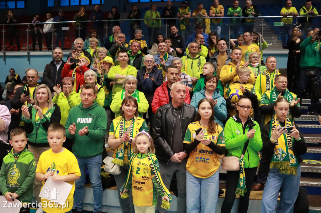 Fotorelacja: Piękne powitanie  Aluron CMC Warta Zawiercie