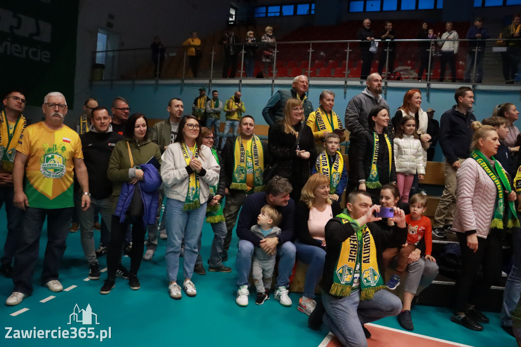 Fotorelacja: Piękne powitanie  Aluron CMC Warta Zawiercie