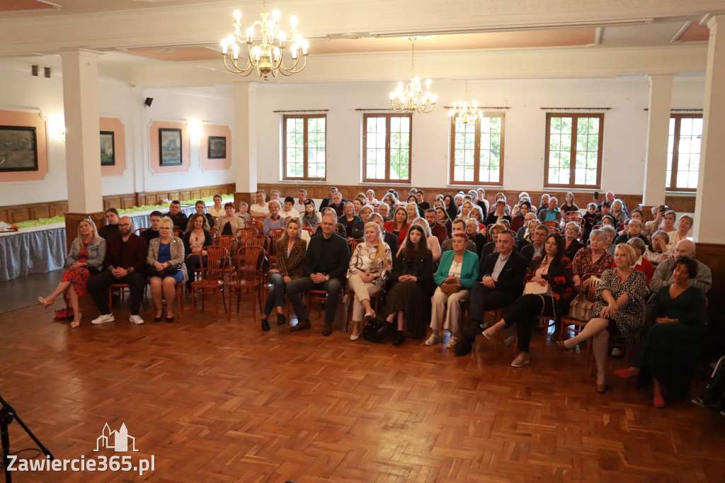 Fotorelacja: Koncert nie tylko dla MAM w Pałacyku nad Wartą w Zawierciu