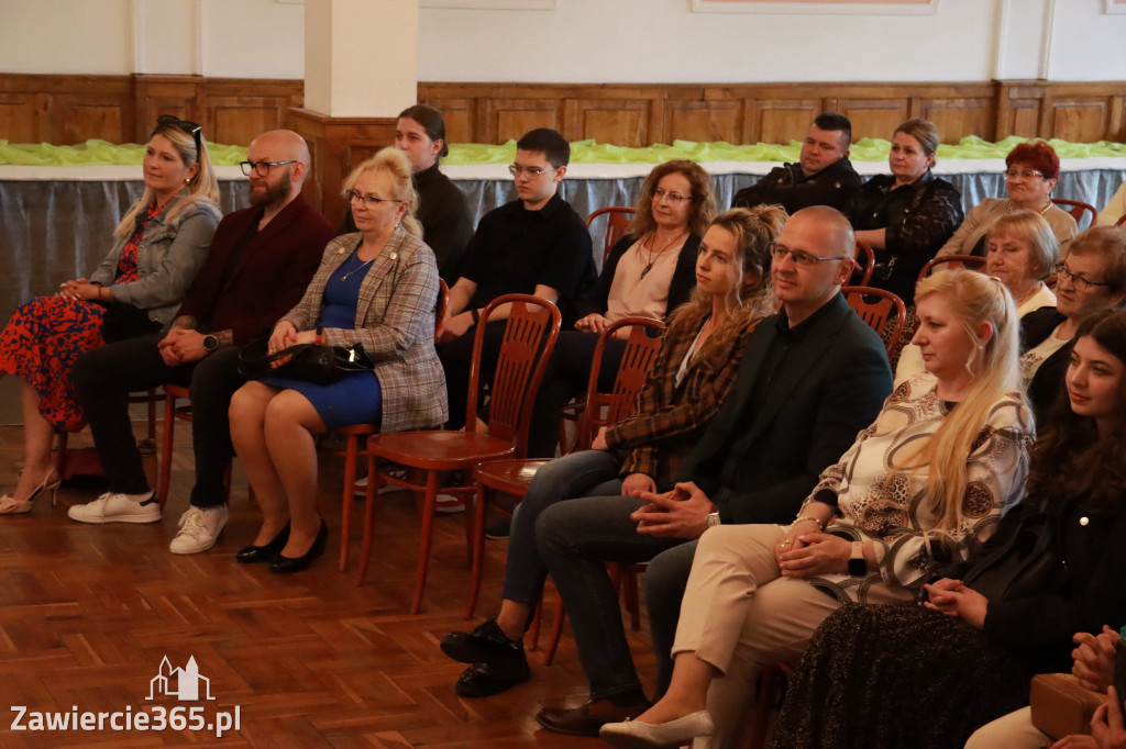 Fotorelacja: Koncert nie tylko dla MAM w Pałacyku nad Wartą w Zawierciu