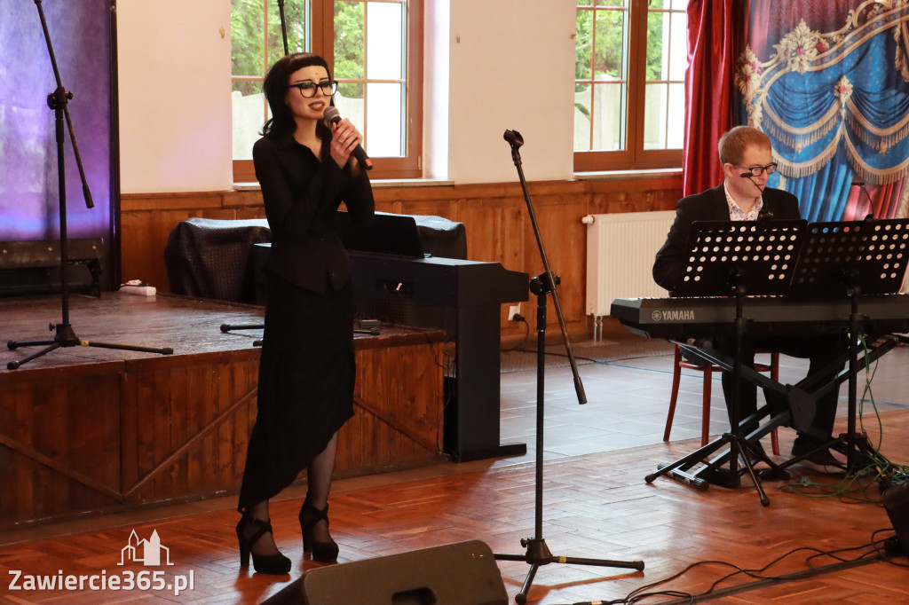 Fotorelacja: Koncert nie tylko dla MAM w Pałacyku nad Wartą w Zawierciu