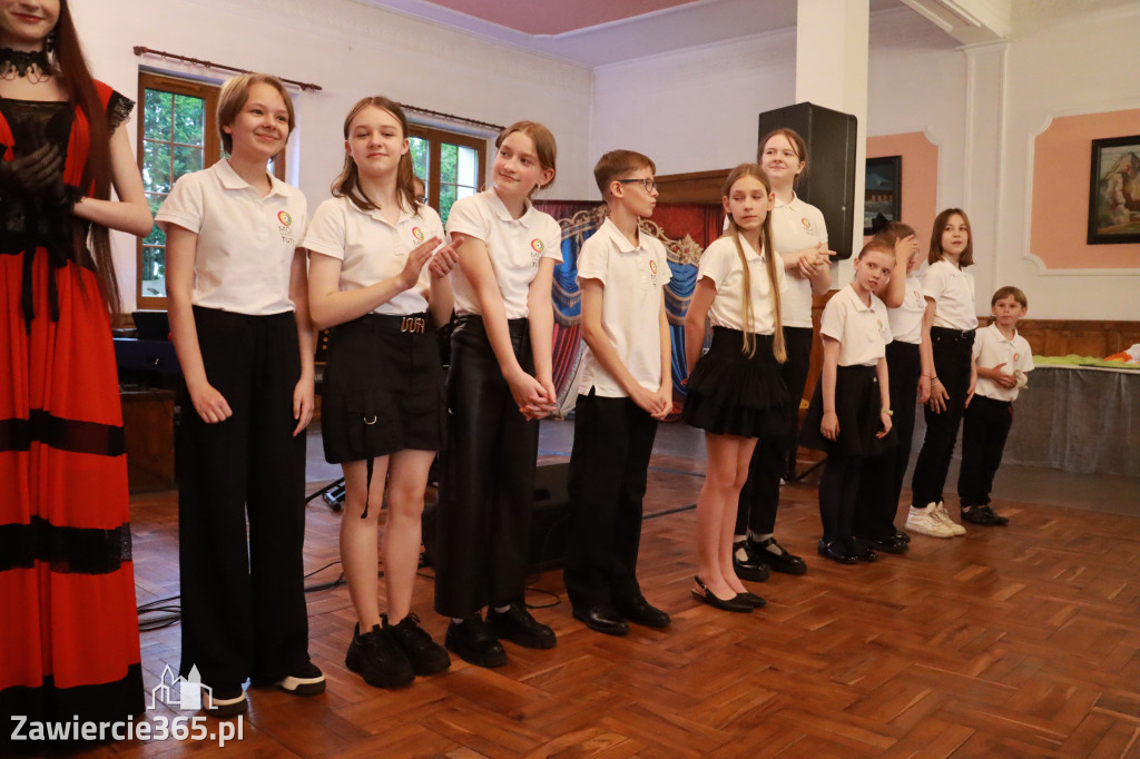 Fotorelacja: Koncert nie tylko dla MAM w Pałacyku nad Wartą w Zawierciu