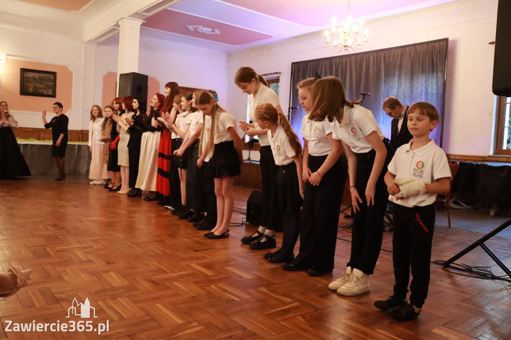 Fotorelacja: Koncert nie tylko dla MAM w Pałacyku nad Wartą w Zawierciu