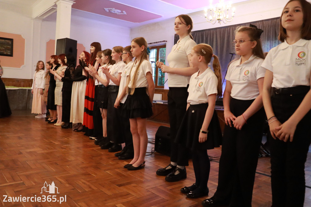 Fotorelacja: Koncert nie tylko dla MAM w Pałacyku nad Wartą w Zawierciu