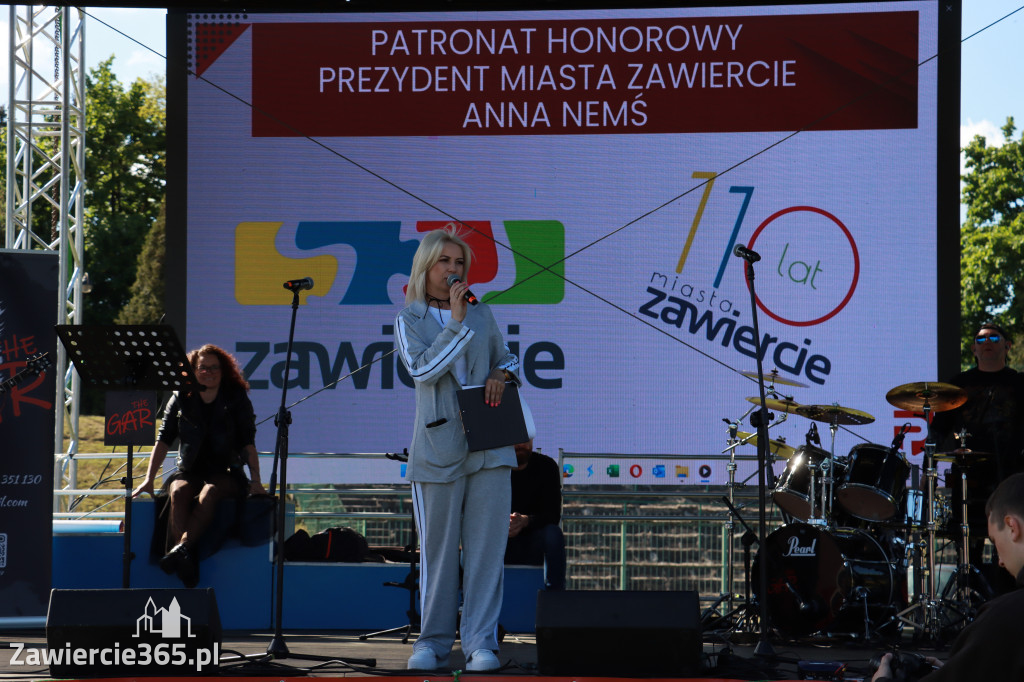 Fotorelacja I: III Bieg Zawierciański - rozgrzewka i start