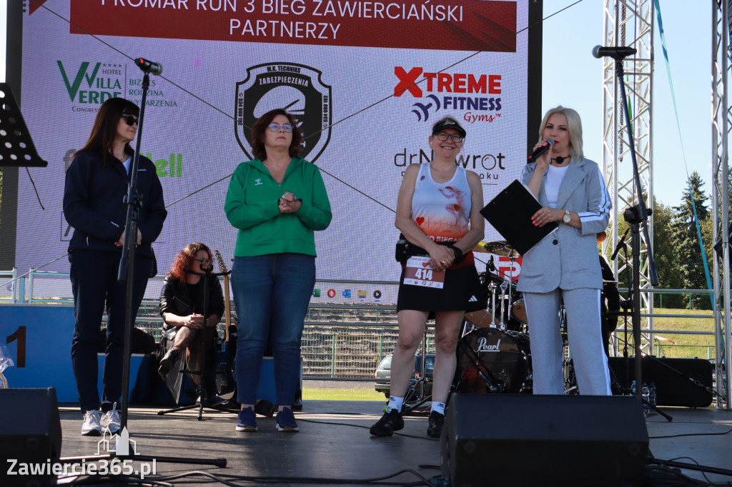 Fotorelacja I: III Bieg Zawierciański - rozgrzewka i start