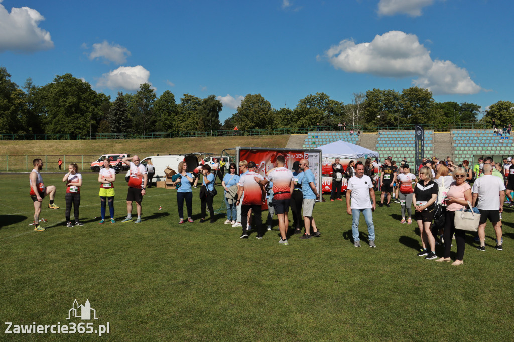 Fotorelacja I: III Bieg Zawierciański - rozgrzewka i start