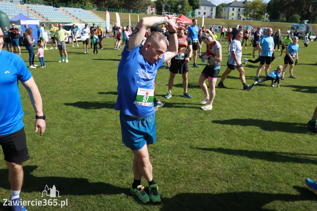 Fotorelacja I: III Bieg Zawierciański - rozgrzewka i start