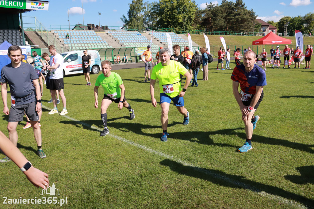 Fotorelacja I: III Bieg Zawierciański - rozgrzewka i start