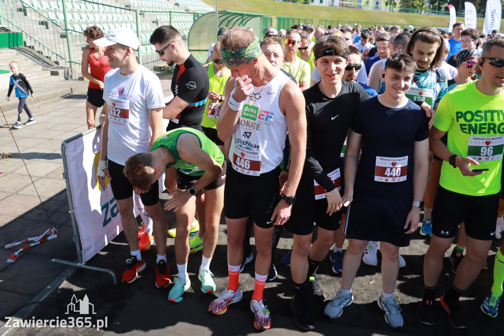 Fotorelacja I: III Bieg Zawierciański - rozgrzewka i start