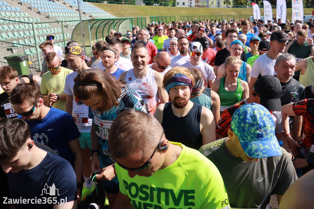 Fotorelacja I: III Bieg Zawierciański - rozgrzewka i start